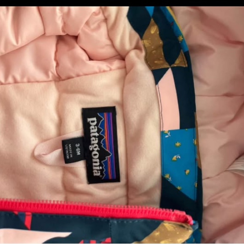 Patagonia baby snow-pile one piece - Picture 3 of 4